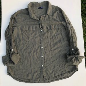 GAP Boyfriend fit button-down shirt